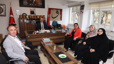 il genelinde dereceye giren öğrencilerimize hediyeleri takdim edildi