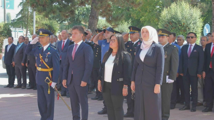 30 Ağustos Zafer Bayramı Çelenk Sunumu