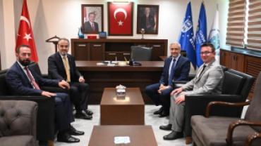 Bursa Büyükşehir Belediye Başkanımız Sayın Alinur AKTAŞ’ı Ziyaret Ettik