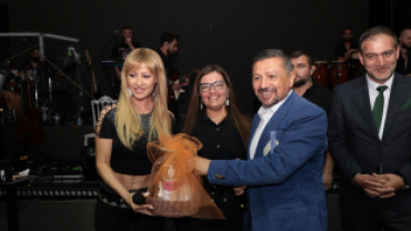 Panayırımızın Açılışını kıymetli sanatçımız Derya ULUĞ’un müthiş konseriyle gerçekleştirdik