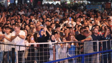 Panayırımızın etkinlikleri kapsamında Ece CEYLİN sahne aldı