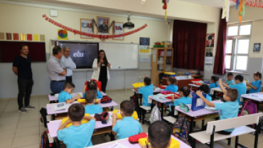 Geçen yıl olduğu gibi bu yıl da çocuklarımızın eğitim yolculuğunda yanlarındayız