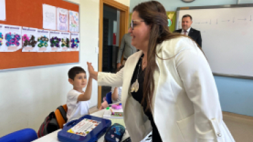 Geçen yıl olduğu gibi bu yıl da çocuklarımızın eğitim yolculuğunda yanlarındayız