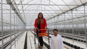 Kadın Eliyle Yetiştirilen Kırmızı Altın Lezzetler