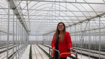 Kadın Eliyle Yetiştirilen Kırmızı Altın Lezzetler